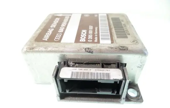 Audi A4 S4 B5 8D Airbag control unit/module 0285001037 8A0959655B