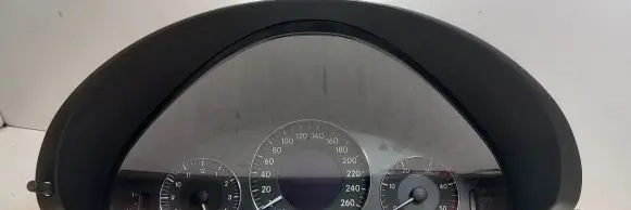 Mercedes-Benz CLK A209 C209 Speedometer (instrument cluster) A2095404211
