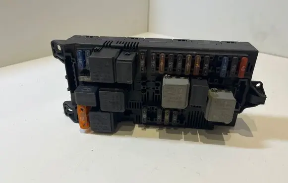 Mercedes-Benz E W211 Fuse module 2115453001