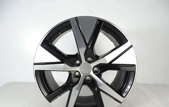 Volvo XC40 Original wheel cap 32134537