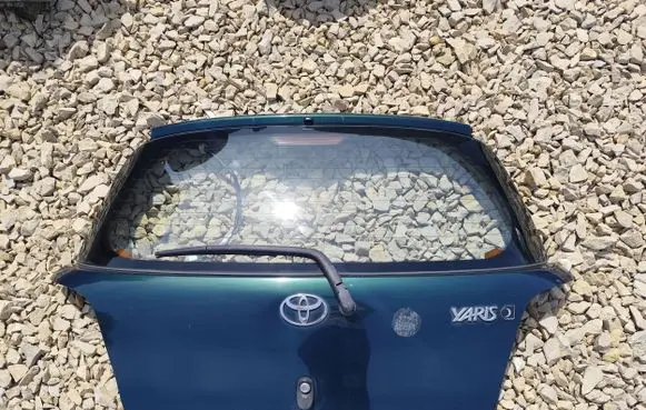 Toyota Yaris Tailgate/trunk/boot lid 