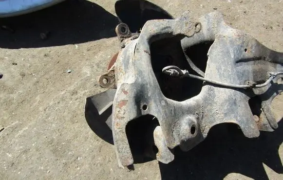 Ford Focus C-MAX Rear suspension control arm 3M5T2B325