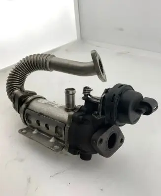 Renault Laguna III EGR valve cooler 8200611709 880255X 91909E0028H