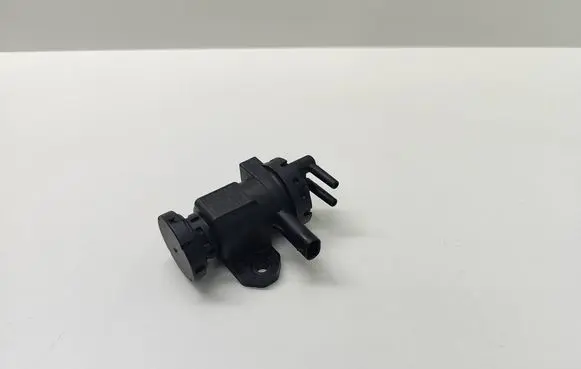 BMW 5 F10 F11 Turbo solenoid valve 8509323 850932302 3024389