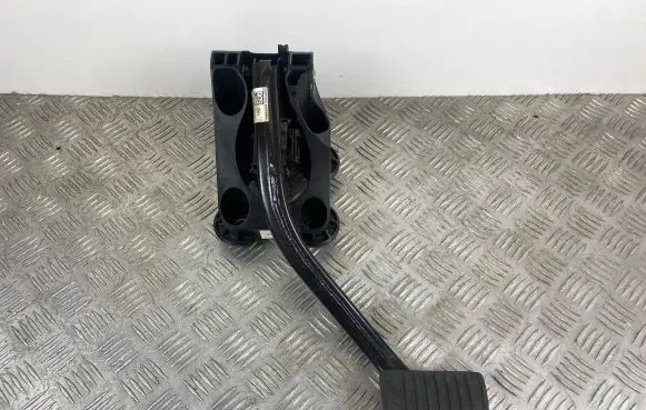 Jeep Grand Cherokee WL Brake pedal 68360646AA