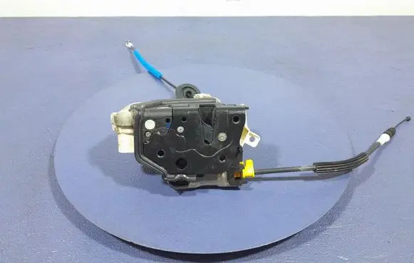 Audi A5 8T 8F Front door lock 8J1837015D