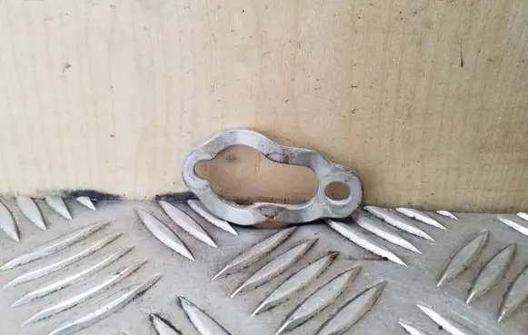 Volvo XC60 Fuel Injector clamp holder