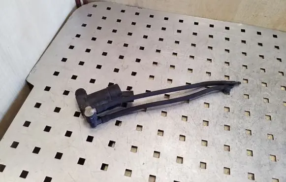 Ford Galaxy Windscreen/windshield washer pump