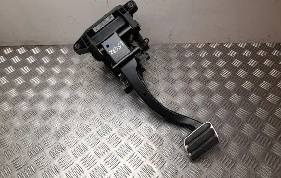 Porsche Panamera (970) Brake pedal 97042300904