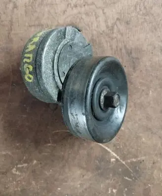 Dodge Durango I Alternator belt tensioner 4556027