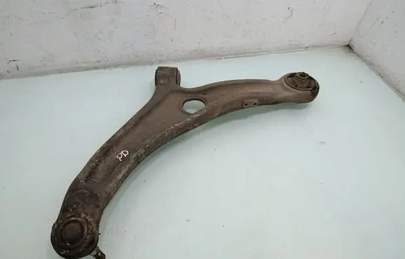 Hyundai i40 Front lower control arm/wishbone