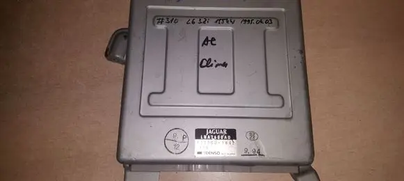 Jaguar XJ X300 Climate control unit 1773001642 LNA7600AD