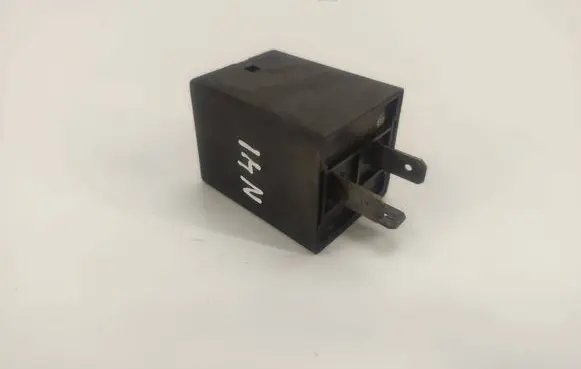 BMW 6 E24 Indicator relay 53201004 1182