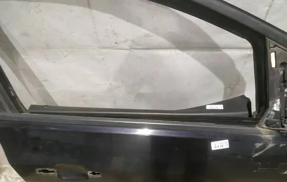 Opel Astra J Front door glass trim molding