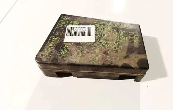 Mitsubishi Space Star Fuse box cover 