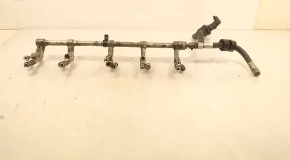 Volkswagen Touareg I Fuel main line pipe 070133317C