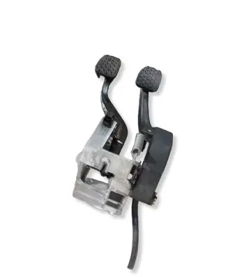 BMW 1 E81 E87 Pedal assembly 6751665 678711