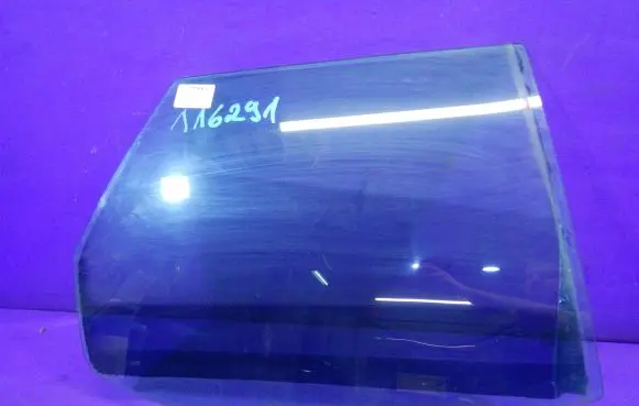 Volvo S40, V40 Front door window glass four-door