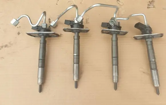 Audi A6 S6 C6 4F Fuel injectors set 03L130277