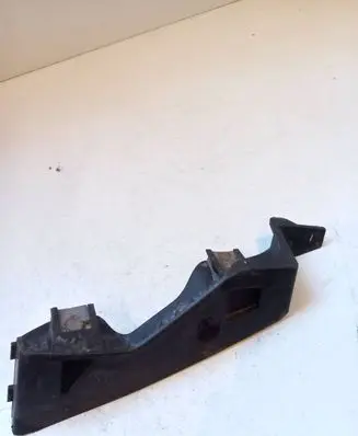 Volkswagen PASSAT B6 Front bumper mounting bracket 3C0807724