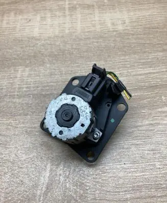 Peugeot 406 Air flap motor/actuator 847264A