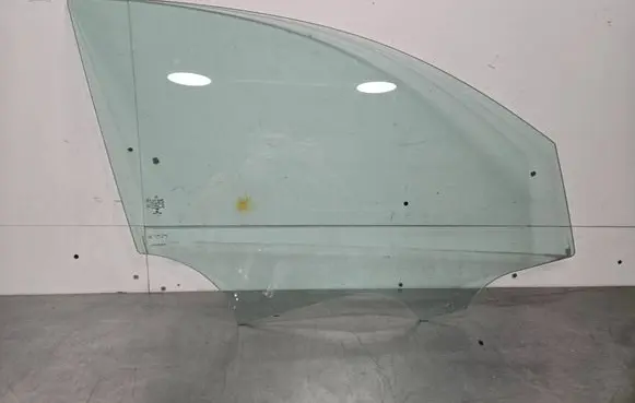 Mercedes-Benz GLC C253 Front door glass trim molding A2137258000
