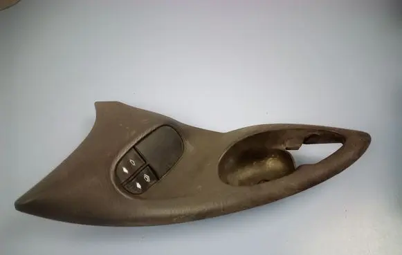 Ford Focus Electric window control switch 98ABA22621FF