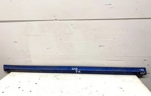 Volvo V50 Front door trim (molding) 08694730