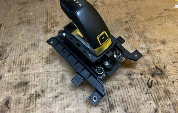 Citroen DS7 Crossback Gear shifter/selector 98270885DX