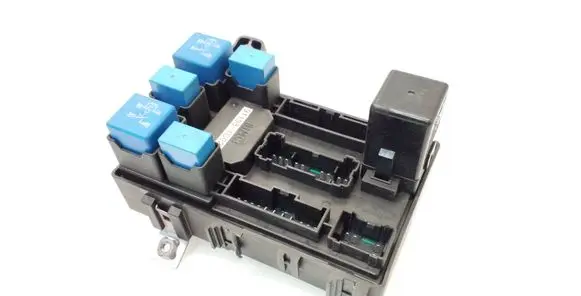 Hyundai Getz Fuse module 911981C020