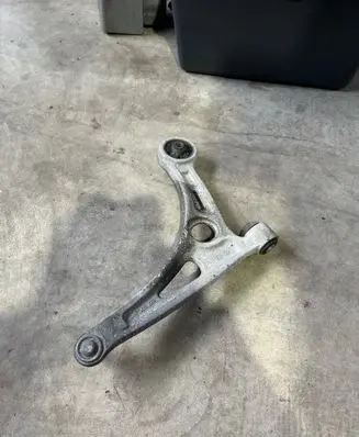 Hyundai Ioniq Front lower control arm/wishbone 768106 A6082MF
