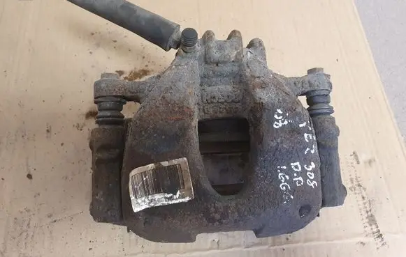 Peugeot 308 Front brake caliper