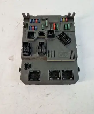 Peugeot 206 Comfort/convenience module 9646777380