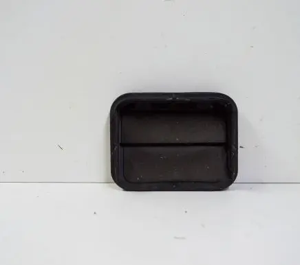 Tesla Model S Quarter panel pressure vent 2F2AB280B62AB