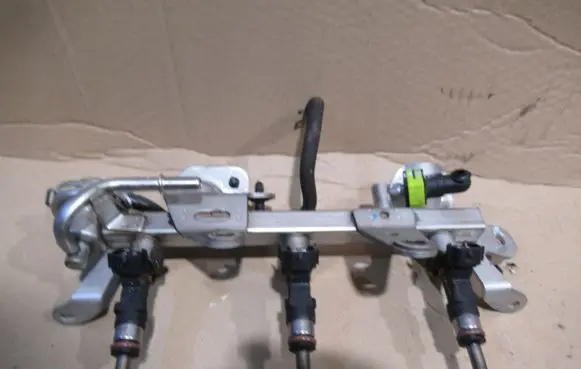 Renault Captur Fuel main line pipe 8201505544