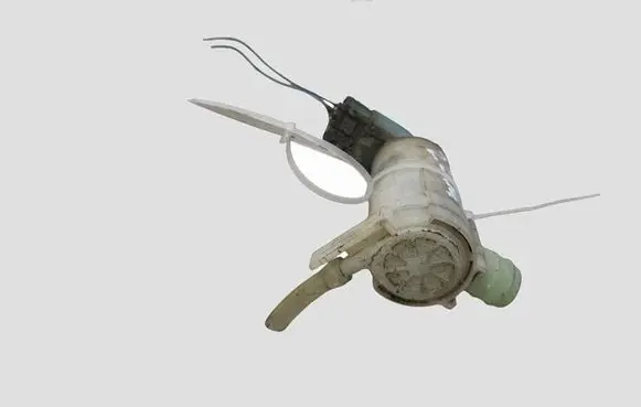 Nissan X-Trail T30 Windscreen/windshield washer pump 2224616A