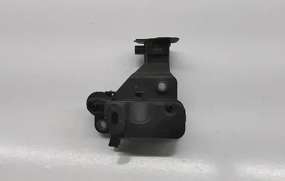 Ford Kuga II Vacuum valve 9805069780