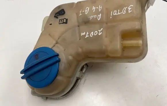 Audi A4 S4 B7 8E 8H Coolant expansion tank/reservoir 8E0121405