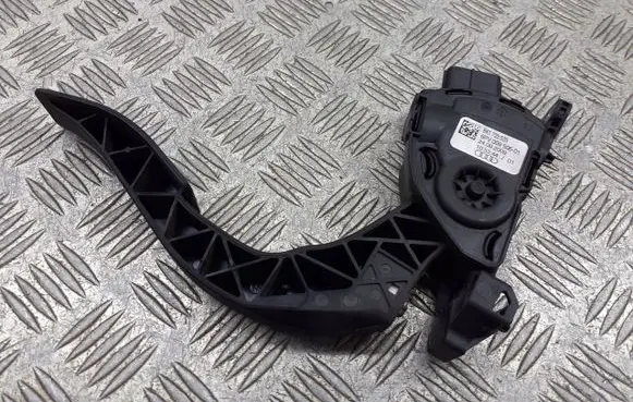 Audi A6 S6 C6 4F Accelerator pedal position sensor 8K1723523