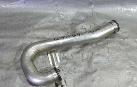 Nissan Qashqai EGR valve line/pipe/hose