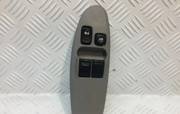 Nissan Almera Tino Electric window control switch 80961BU200