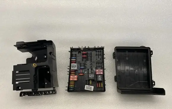Audi A3 S3 8P Fuse box set 1K0937124H 1K0937132 1K0907361A