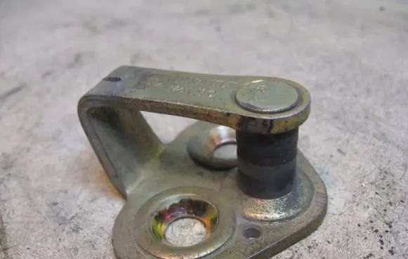 Renault Laguna I Front door lock loop/hook striker 