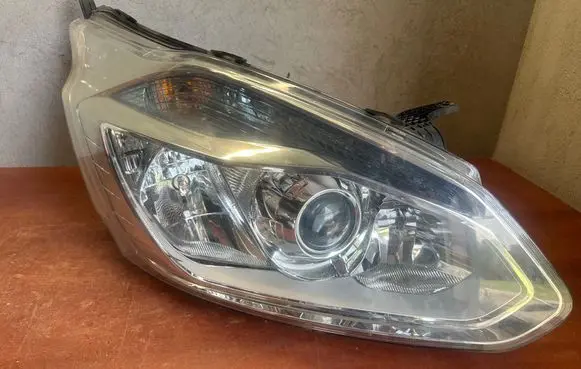 Ford Transit Custom Headlight/headlamp BK2113D152B