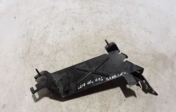 Renault Clio V Other engine bay part 237146784R
