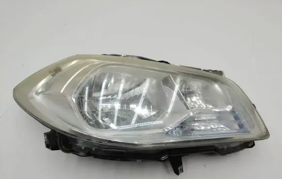 Suzuki SX4 S-Cross Headlight/headlamp 10017733