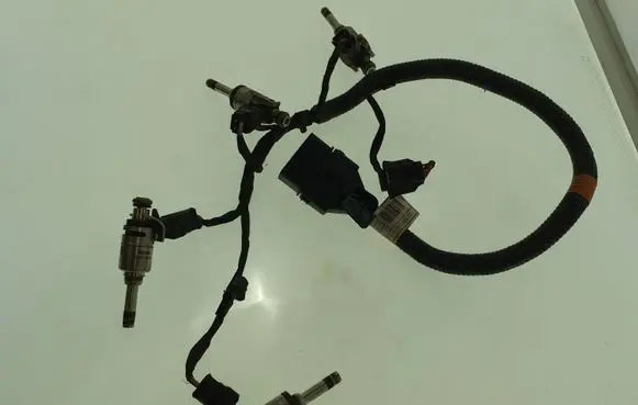 Hyundai Tucson LM Fuel injectors set 353102B360