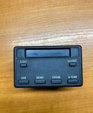 BMW 5 E34 Screen/display/small screen 1374288 6213 029507