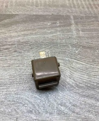 BMW 5 E39 Other relay 1388745 602039