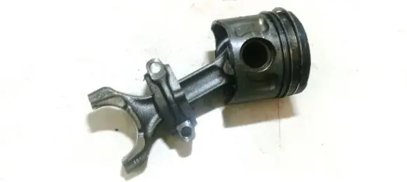 Piston with connecting rod